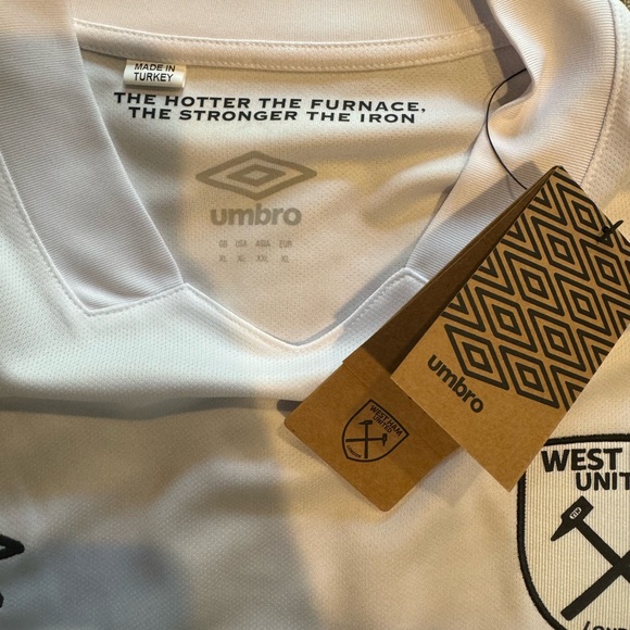 SOLD - Authentic Umbro- West Ham United Soccer Jersey - New with tags - Picture 2 of 3